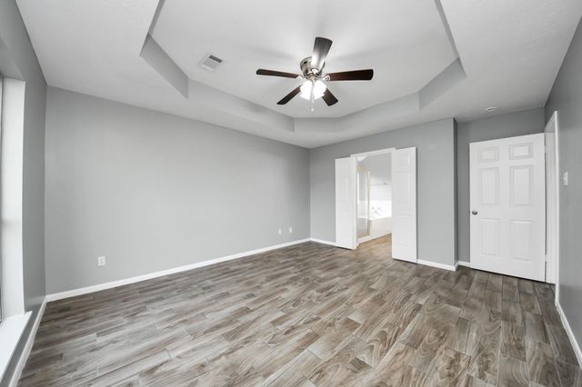 4805 E Columbary Drive, Rosenberg, TX 77471