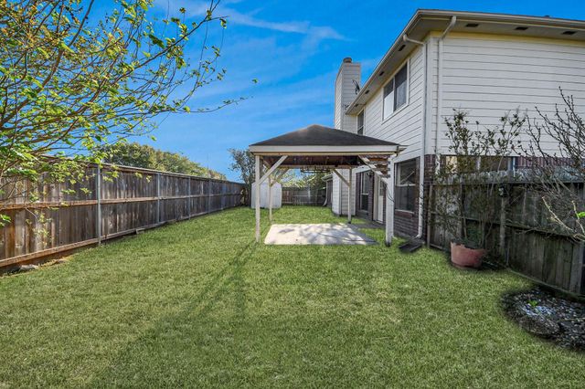 4805 E Columbary Drive, Rosenberg, TX 77471