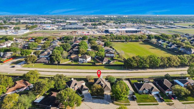 4805 E Columbary Drive, Rosenberg, TX 77471