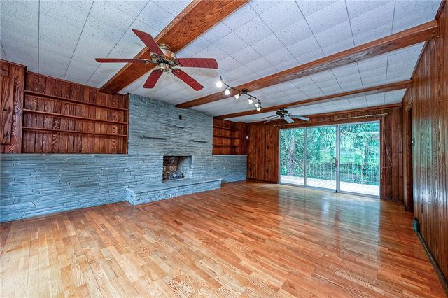 652 Camp Meeting, Bell Acres, PA 15143