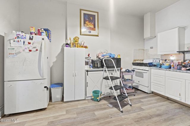 2632 5th Avenue, Troy, NY 12180