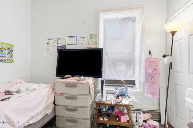 2632 5th Avenue, Troy, NY 12180