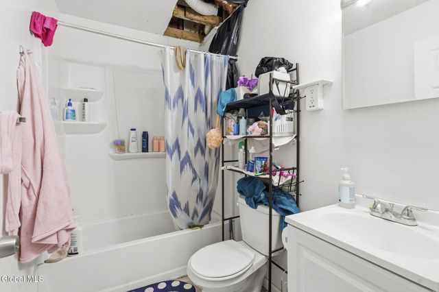 2632 5th Avenue, Troy, NY 12180