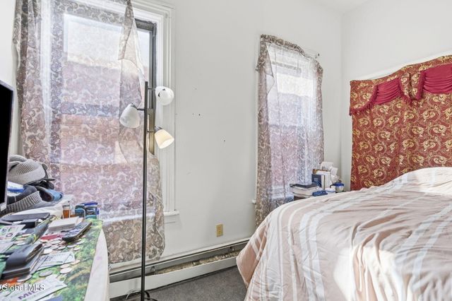 2632 5th Avenue, Troy, NY 12180