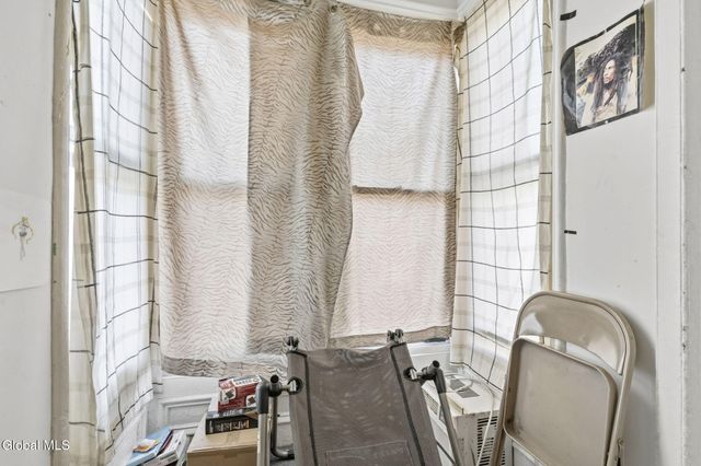 2632 5th Avenue, Troy, NY 12180