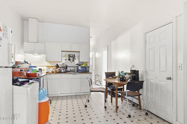 2632 5th Avenue, Troy, NY 12180