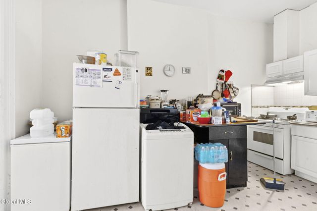 2632 5th Avenue, Troy, NY 12180