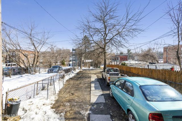 2632 5th Avenue, Troy, NY 12180