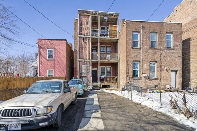 2632 5th Avenue, Troy, NY 12180