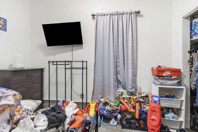 2632 5th Avenue, Troy, NY 12180