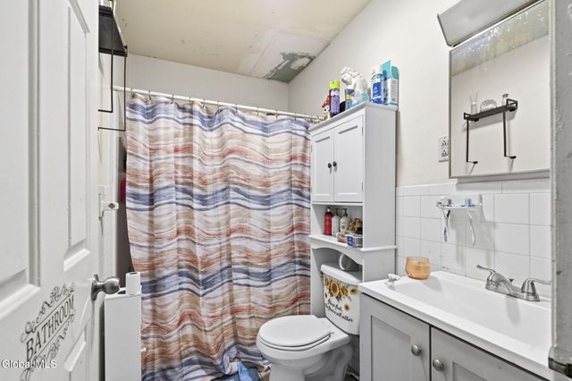 2632 5th Avenue, Troy, NY 12180