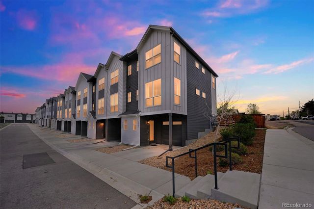 3401 W 63rd Place, Denver, CO 80221