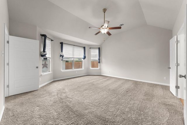 1000 Farm Creek CV, Hutto, TX 78634