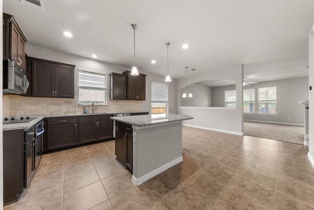 1000 Farm Creek CV, Hutto, TX 78634