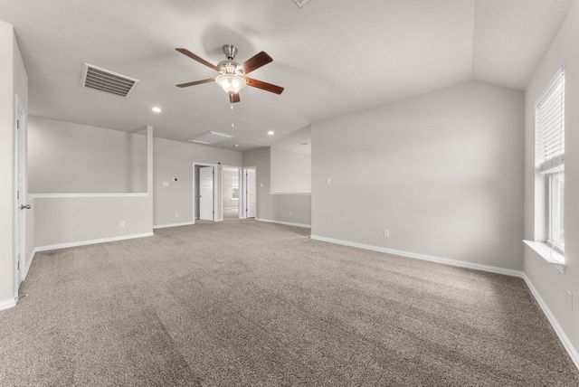 1000 Farm Creek CV, Hutto, TX 78634