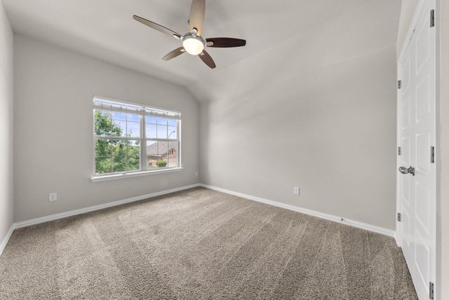 1000 Farm Creek CV, Hutto, TX 78634