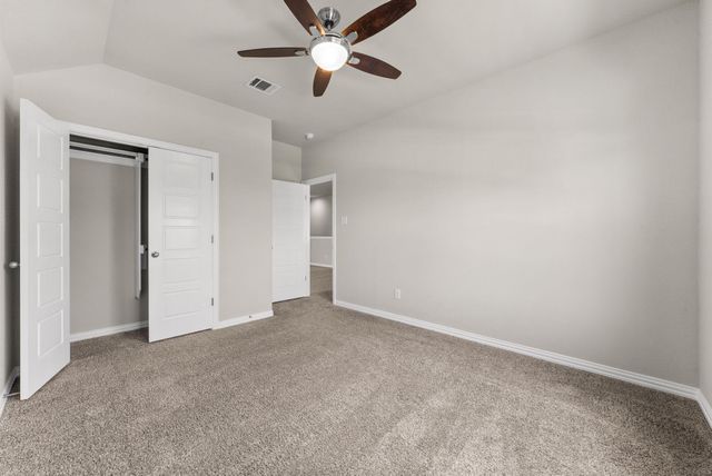 1000 Farm Creek CV, Hutto, TX 78634