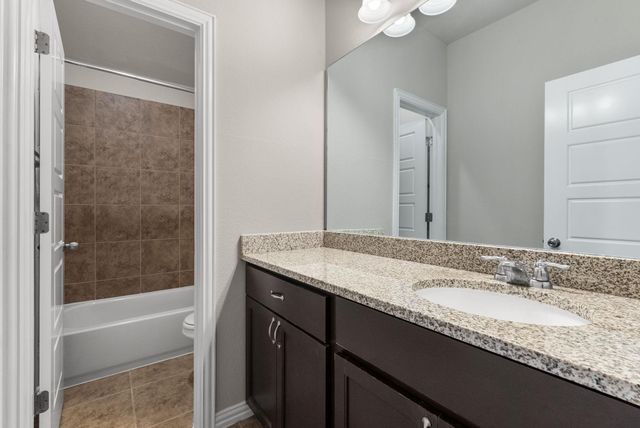1000 Farm Creek CV, Hutto, TX 78634