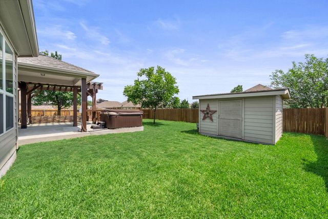1000 Farm Creek CV, Hutto, TX 78634