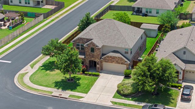1000 Farm Creek CV, Hutto, TX 78634