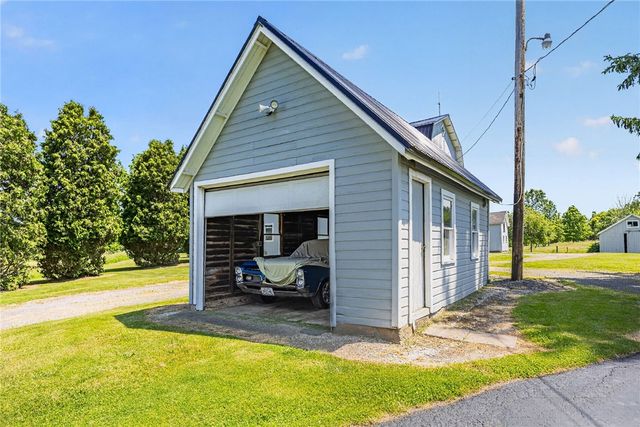 364 Island Cottage Road, Greece, NY 14612