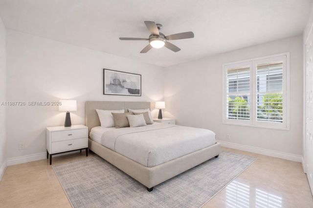 3744 Oak Ridge Cir, Weston, FL 33331