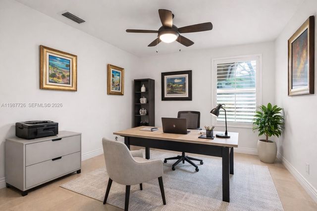 3744 Oak Ridge Cir, Weston, FL 33331