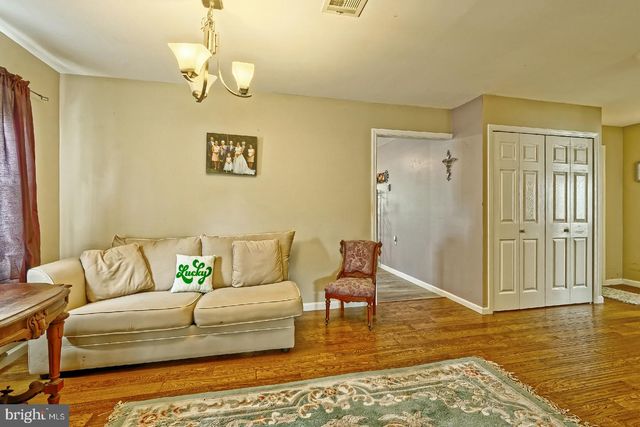96 HUNTINGTON DR, Southampton, NJ 08088