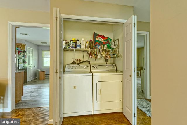 96 HUNTINGTON DR, Southampton, NJ 08088