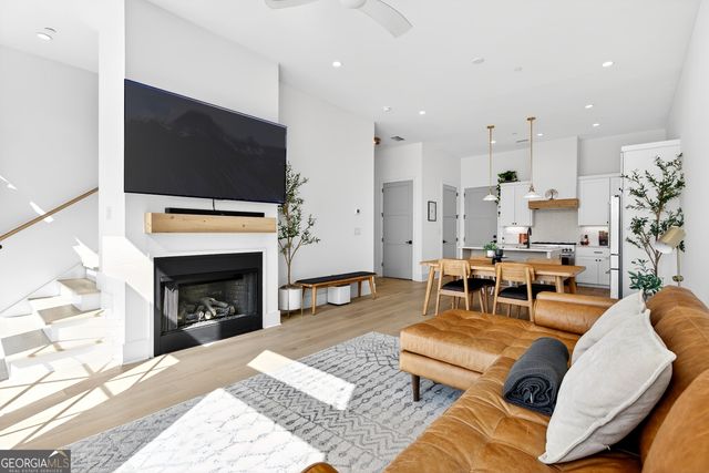 630 Heatherden Avenue, Fayetteville, GA 30214