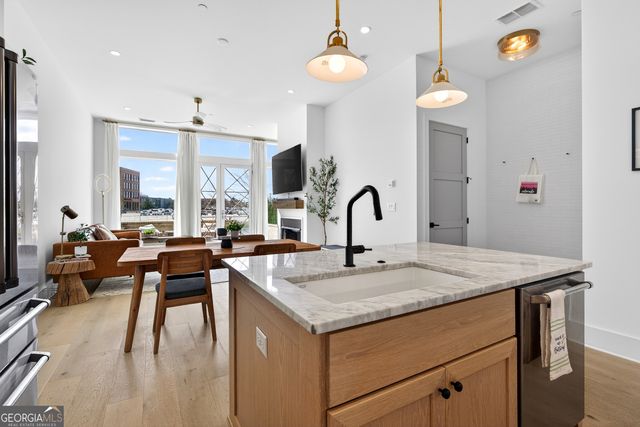 630 Heatherden Avenue, Fayetteville, GA 30214