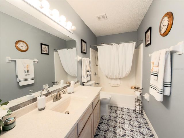 32676 OAK PARK DRIVE, Leesburg, FL 34748