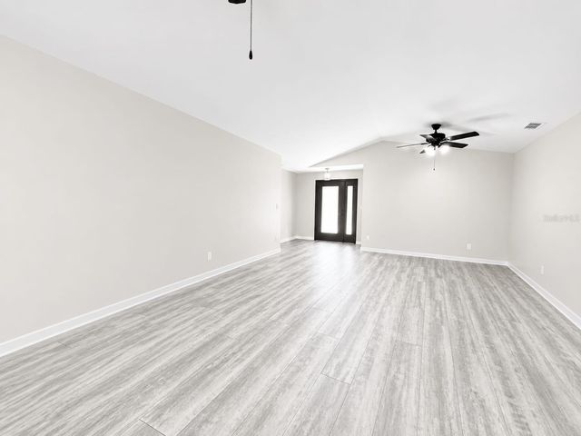 32676 OAK PARK DRIVE, Leesburg, FL 34748