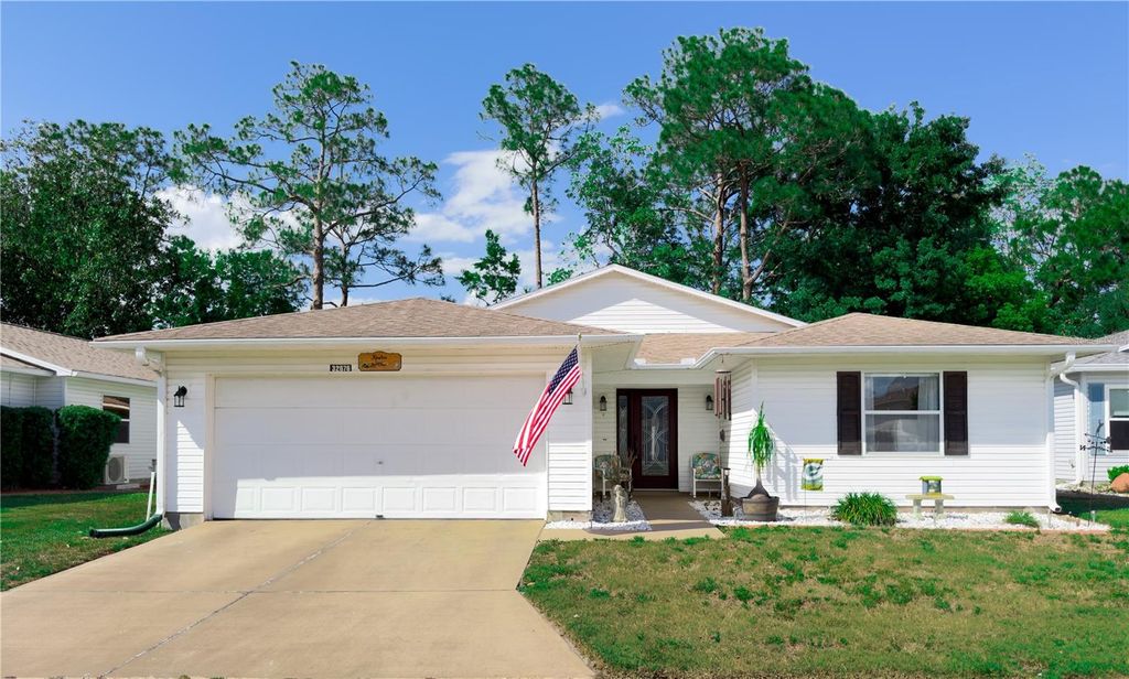 32676 OAK PARK DRIVE, Leesburg, FL 34748