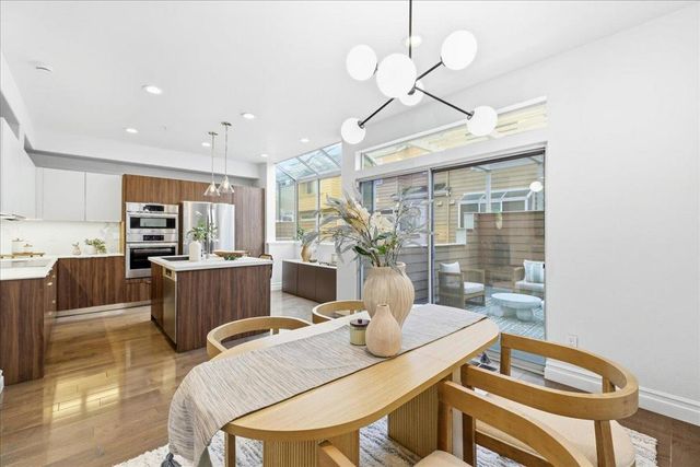 1172 La Rochelle Terrace C, Sunnyvale, CA 94089