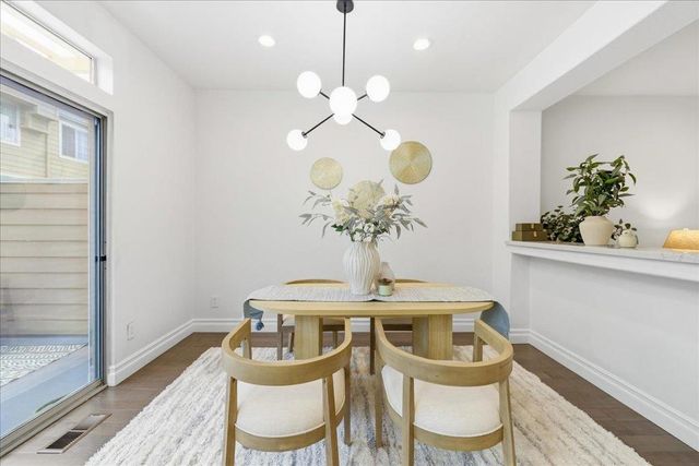 1172 La Rochelle Terrace C, Sunnyvale, CA 94089