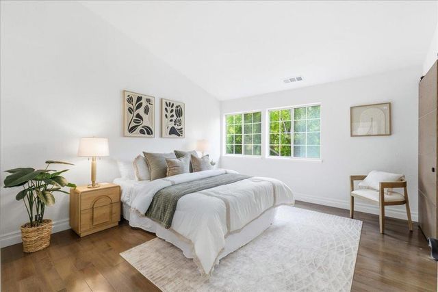 1172 La Rochelle Terrace C, Sunnyvale, CA 94089