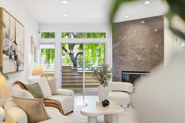 1172 La Rochelle Terrace C, Sunnyvale, CA 94089