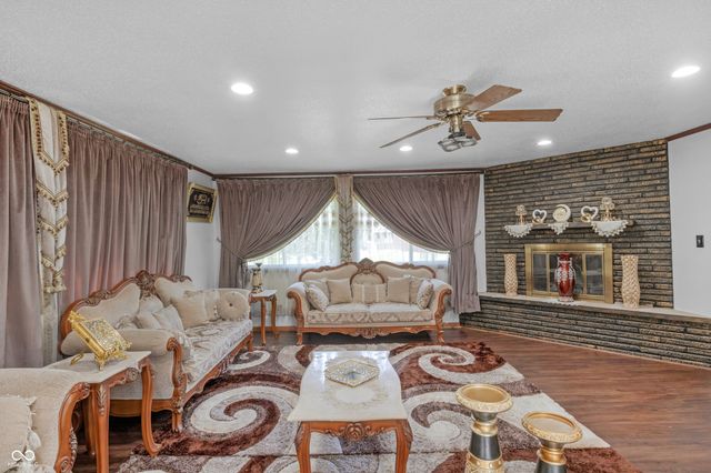 157 E Hill Valley Drive, Indianapolis, IN 46227