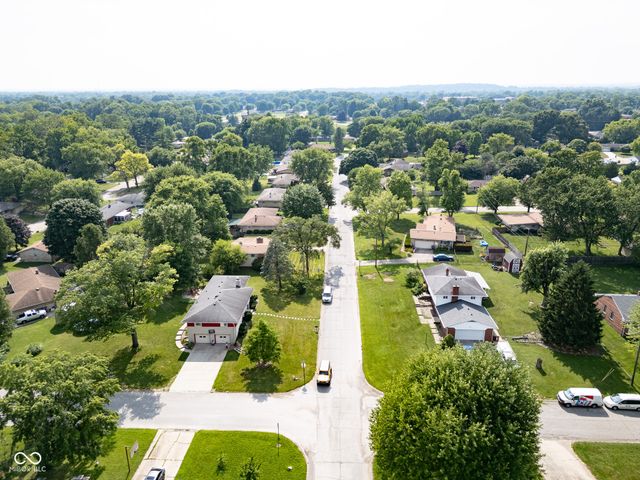 157 E Hill Valley Drive, Indianapolis, IN 46227