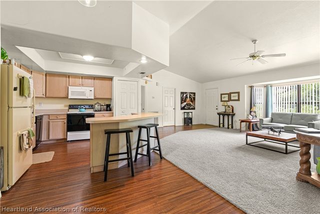 4317 Leaf Road, Sebring, FL 33875