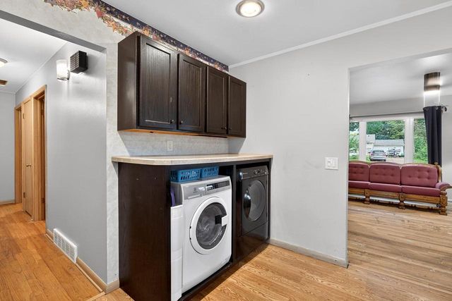 4313 School Road, Madison, WI 53704