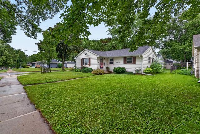 4313 School Road, Madison, WI 53704