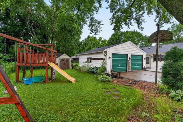 4313 School Road, Madison, WI 53704