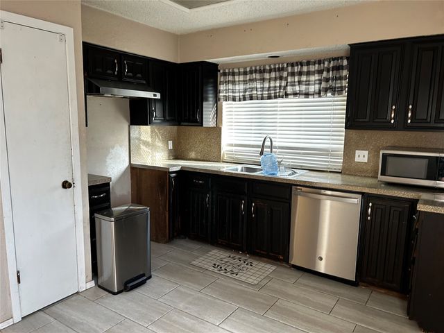 1510 Stoneham Place, Richardson, TX 75081