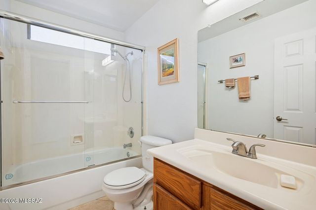 7239 W Silver Sand Drive, Tucson, AZ 85743