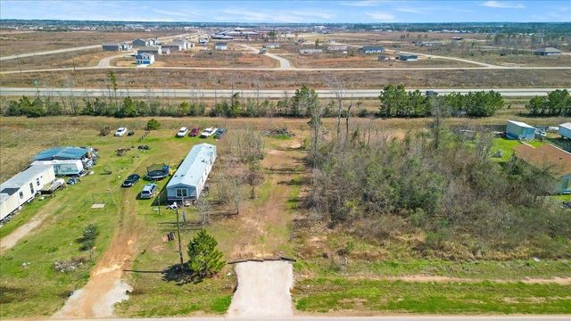 460 County Road 3570, Cleveland, TX 77327