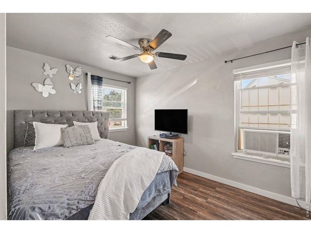 225 E 8th Ave F-F11, Longmont, CO 80504