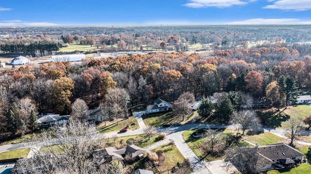 332 Club View Drive, Kalamazoo, MI 49009