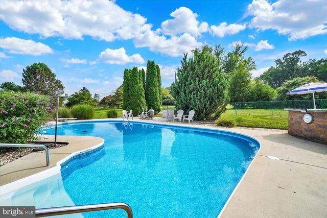 1790 MOUNT ZION RD, York, PA 17406